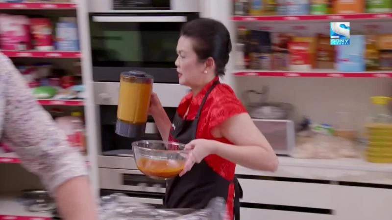 Кадры из ТВ шоу Правила моей кухни (2010)